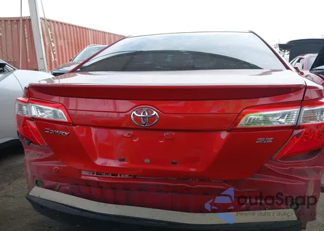 2013 Toyota Camry Se z USA, uszkodzony, nr VIN 4T1BF1FK6DU687369